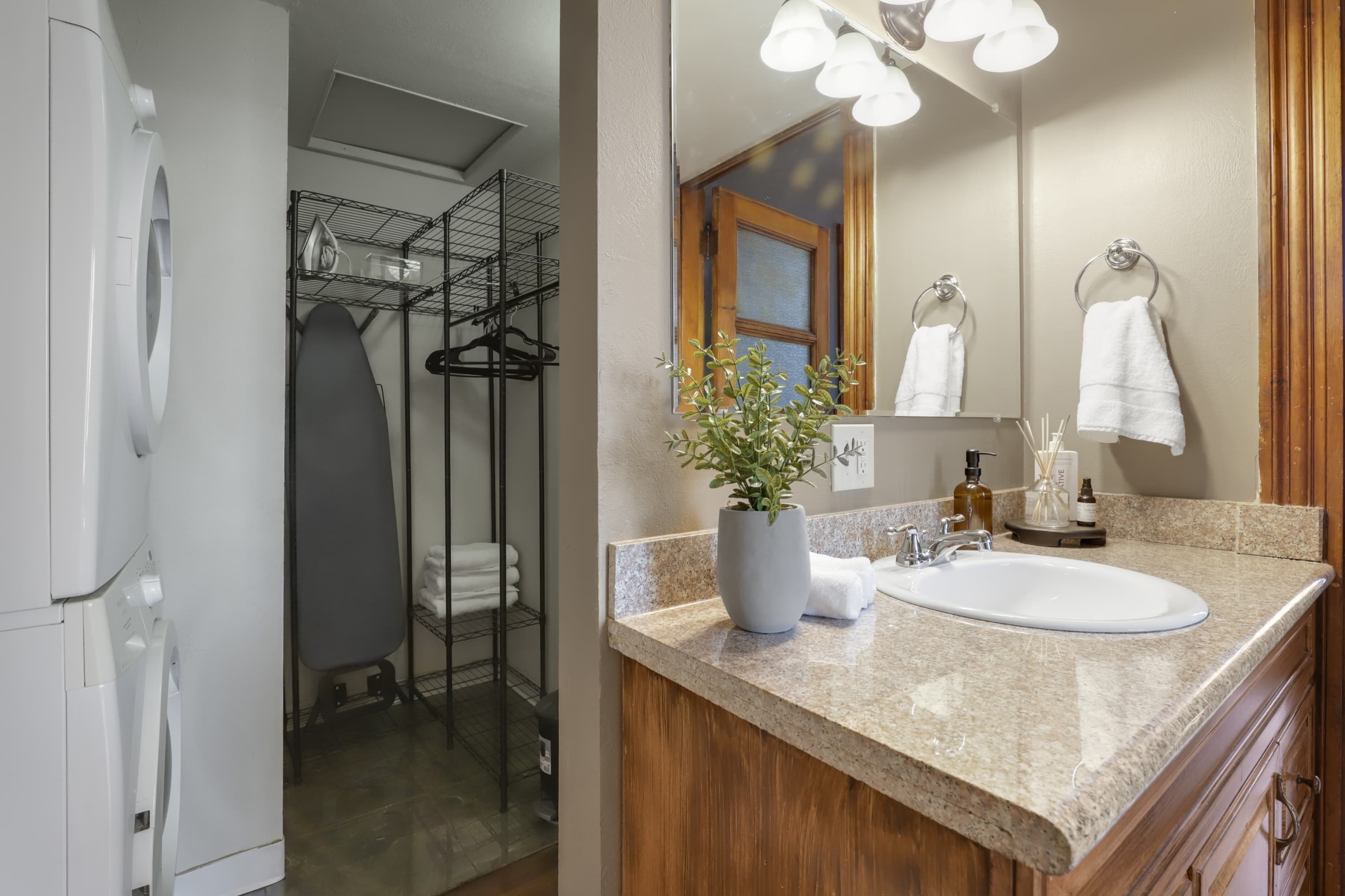 The Overlook bedroom in downtown Great Falls