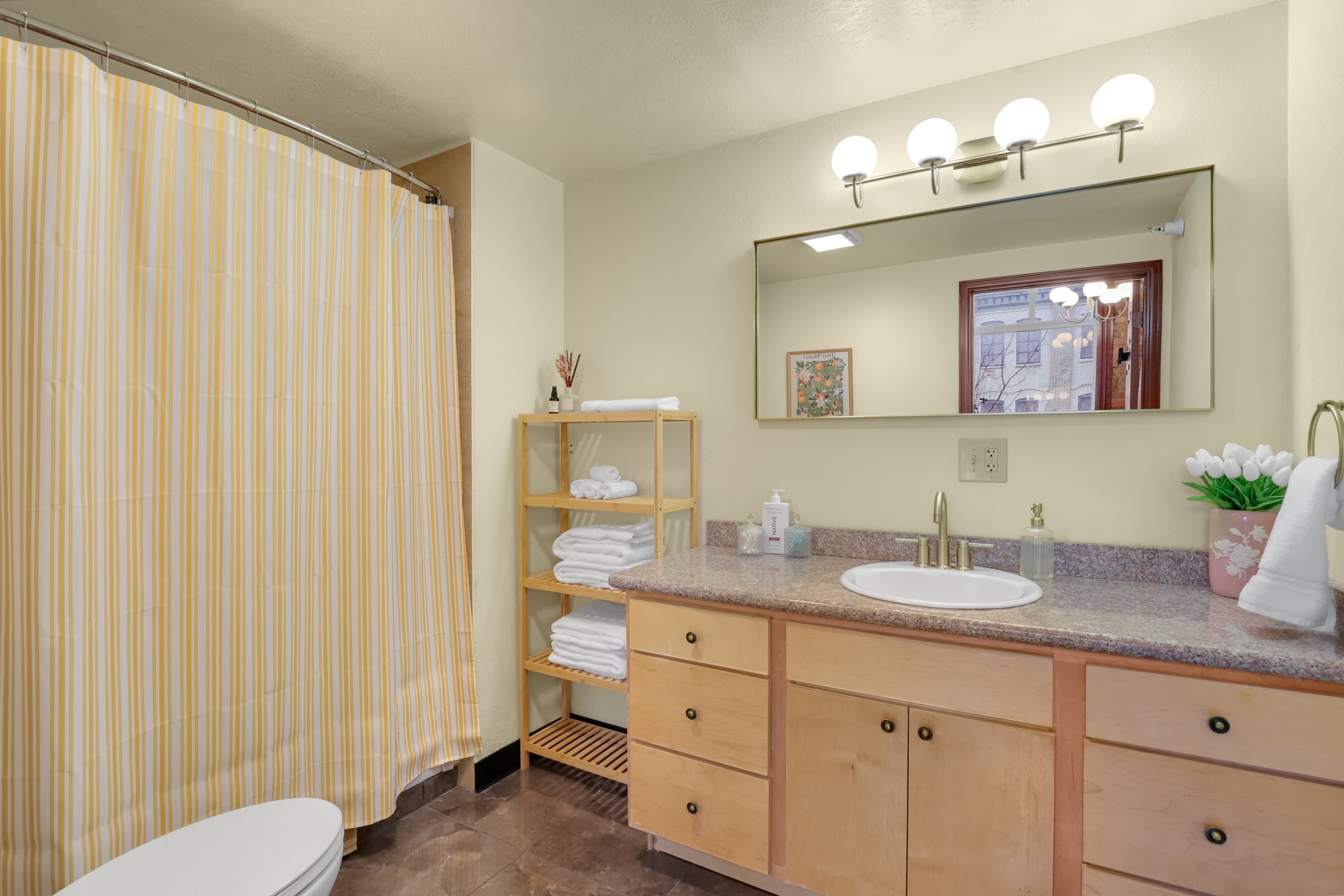 The Riverdale bedroom in downtown Great Falls