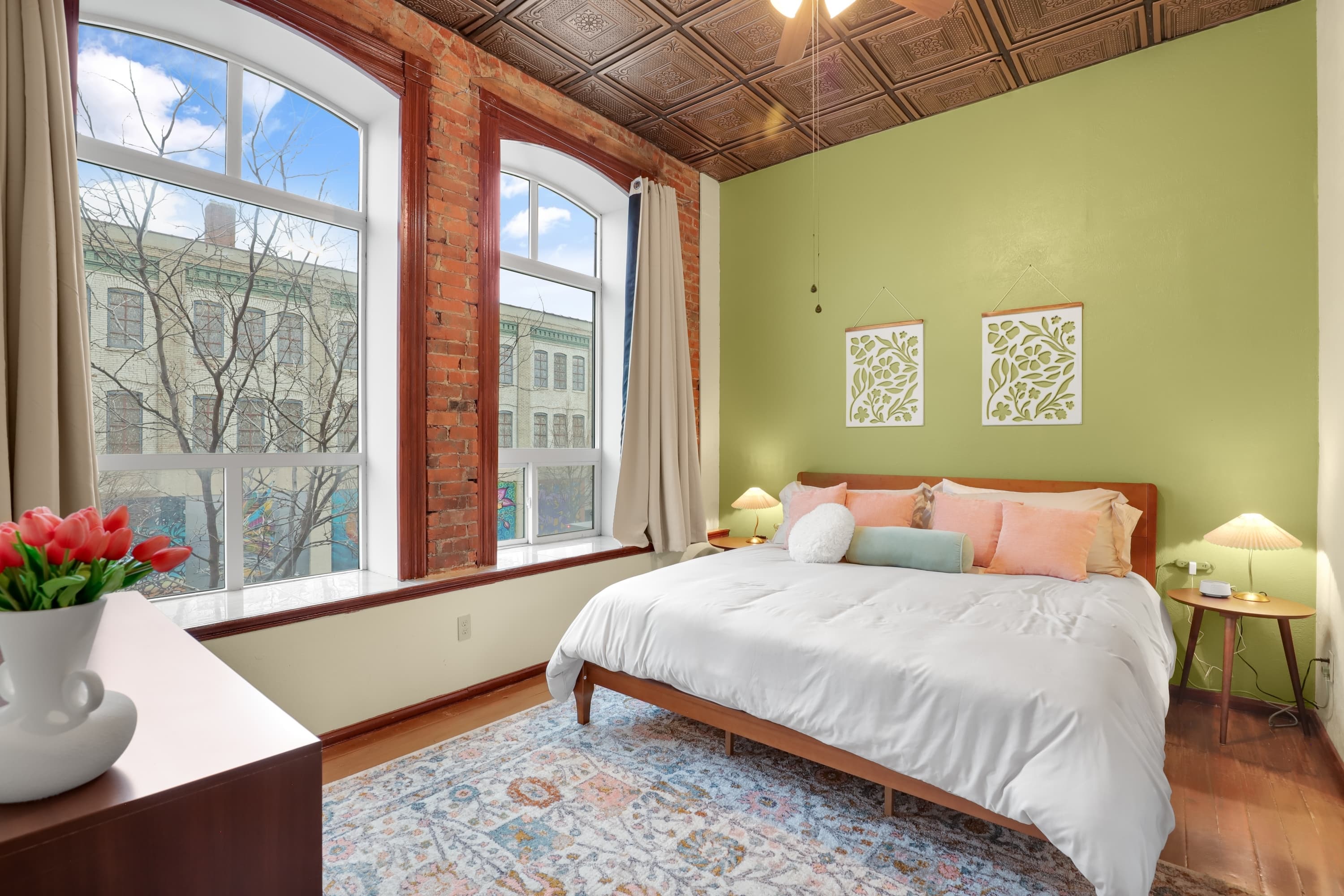 The Riverdale bedroom in downtown Great Falls